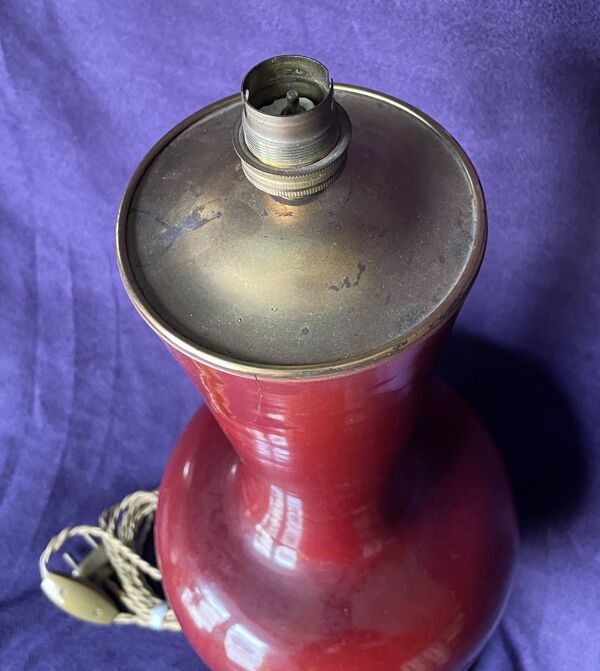 Vase balustre XIXe porcelaine sang de bœuf lampe à poser