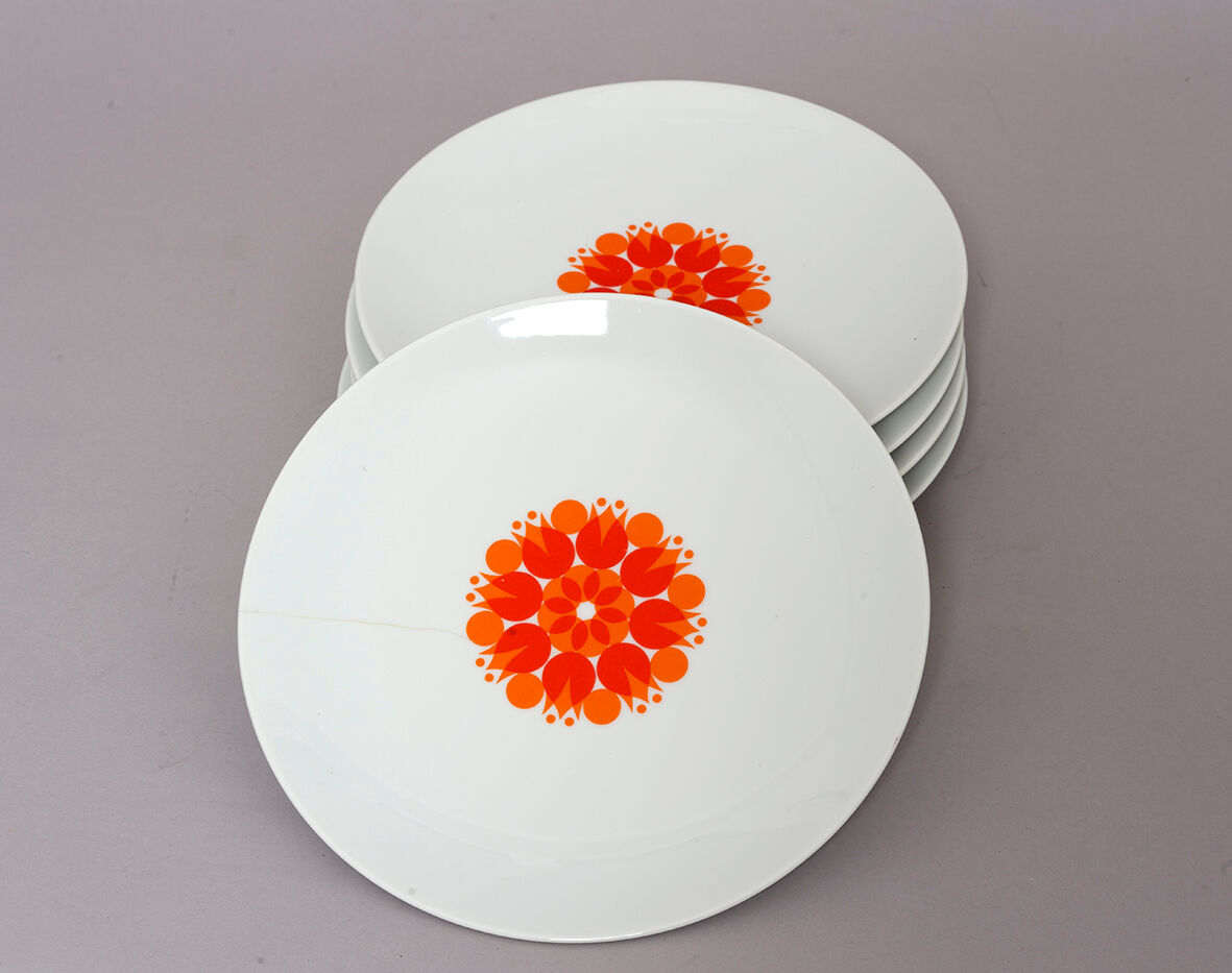 Thomas plates and soup plates 70s