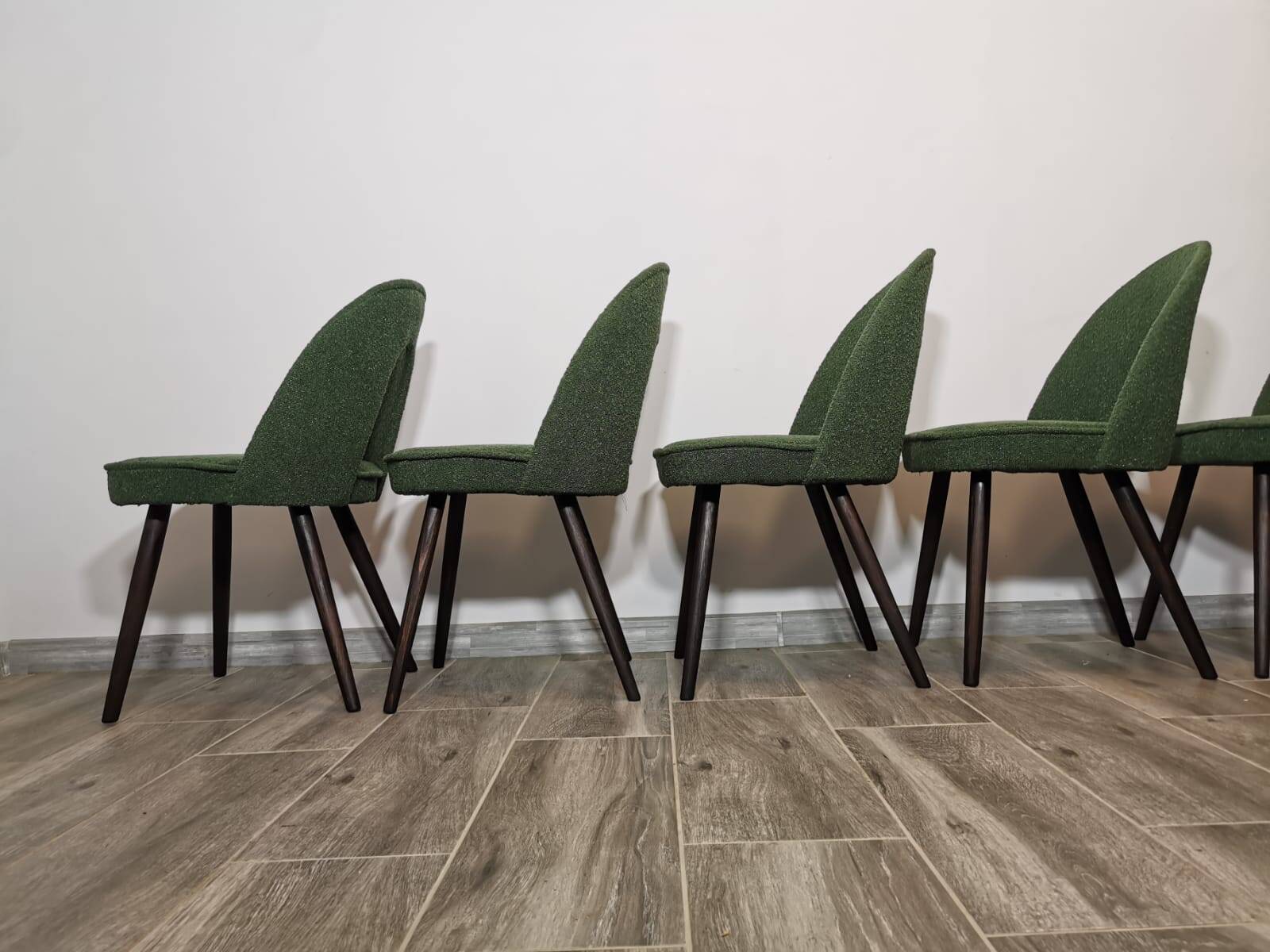 Chaises de salle à manger par Antonin Suman, 1960s, Set de 8