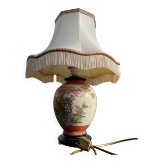 Decorated earthenware lamp