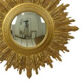 Miroir soleil Sunburst XL en résine dorée