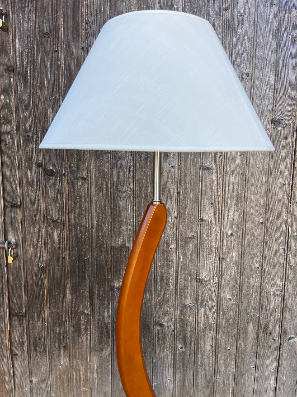 Lampadaire courbé style scandinave