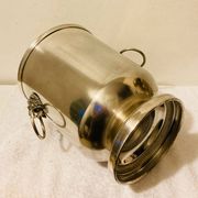 Silver-plated champagne bucket with lion heads from the 20th century, stamped.