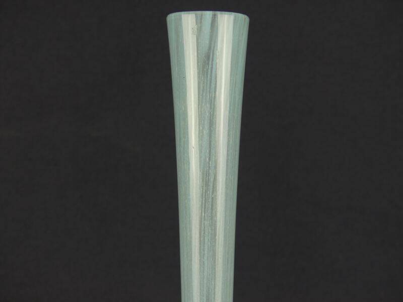 Schneider, glass vase with a blur effect
