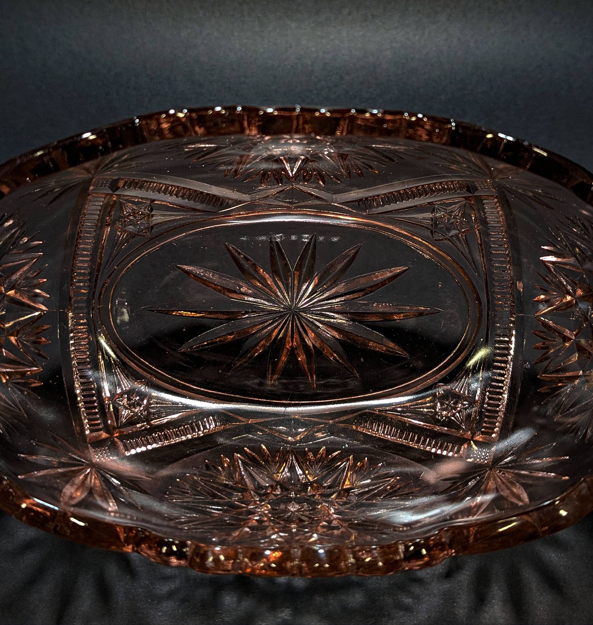 Vintage coupe in Depression Glass (Rosaline Glass)
