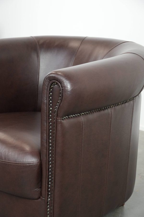 Club Armchair in Very Good Condition Made of Cowhide in English Style