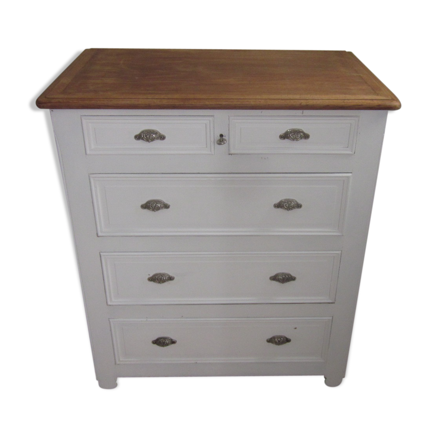 Old chest of drawers