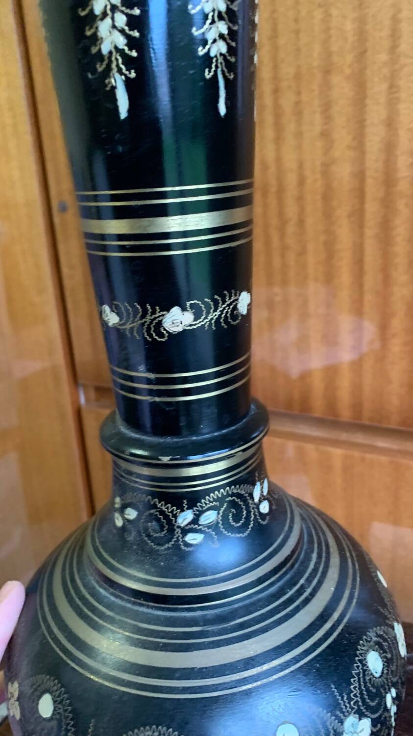 Lamp base