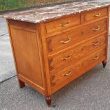 Antique chest of drawers