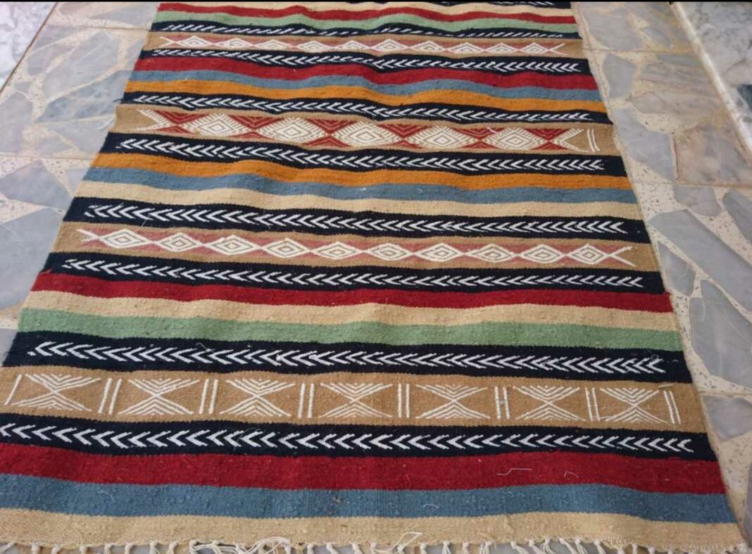 Wool hand-made carpet Kilim multicolor 97x144cm