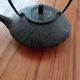 Théière japonaise en fonte tasses et soucoupes