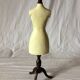 Mannequin de poupée en bois vintage