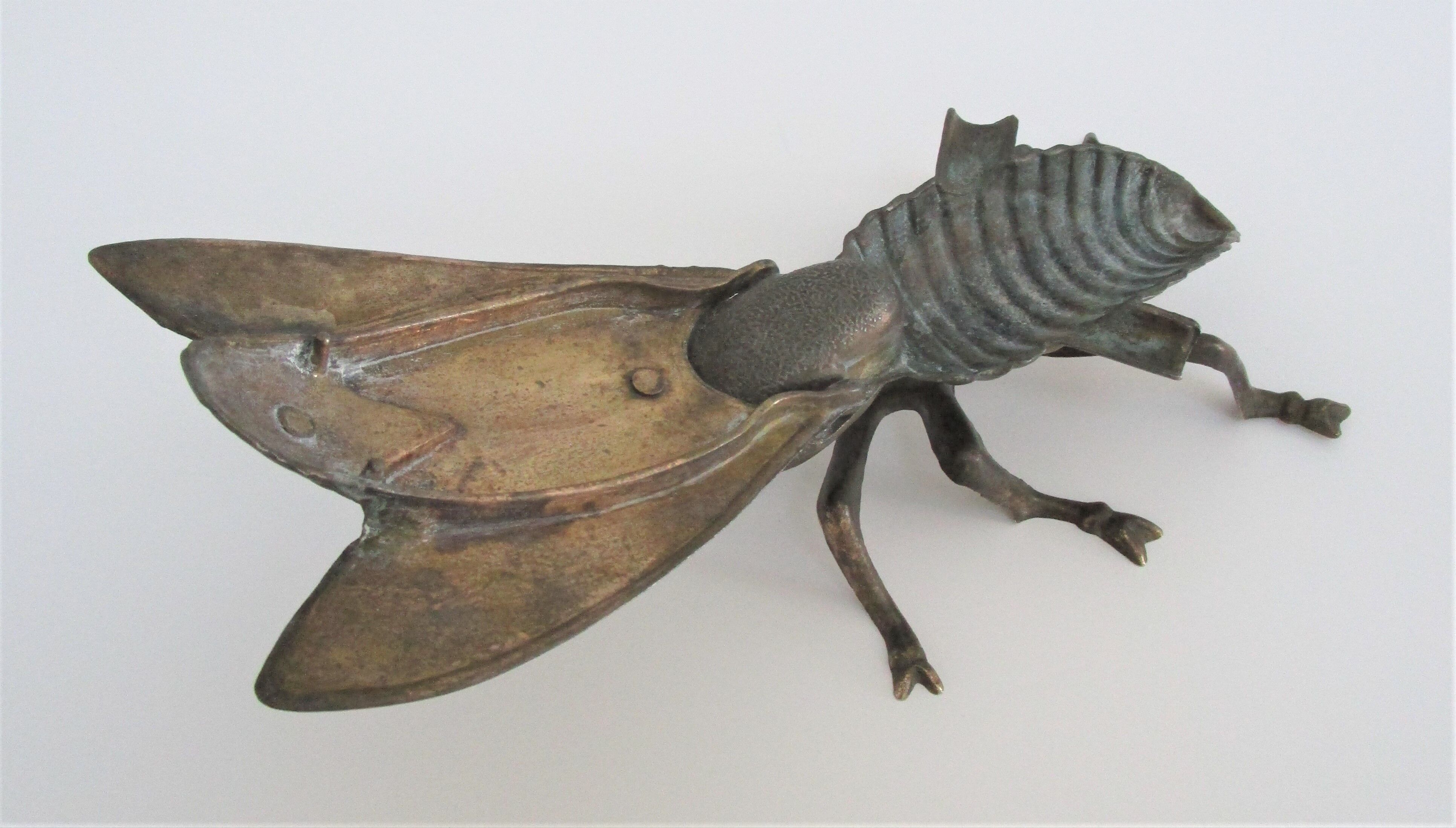 Zoomorphic ashtray fly metal patinated vintage