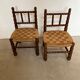 Paire de chaises basses en bois tourné