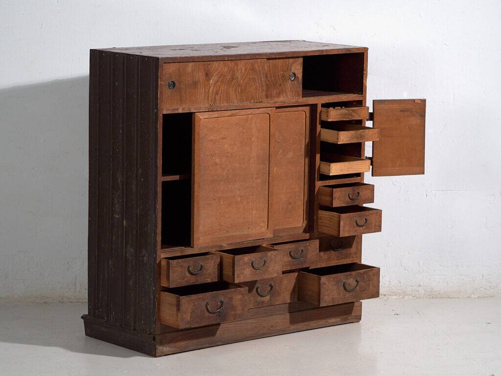 Antique Japanese storage chest – Meiji period (c.1868-1912) #48