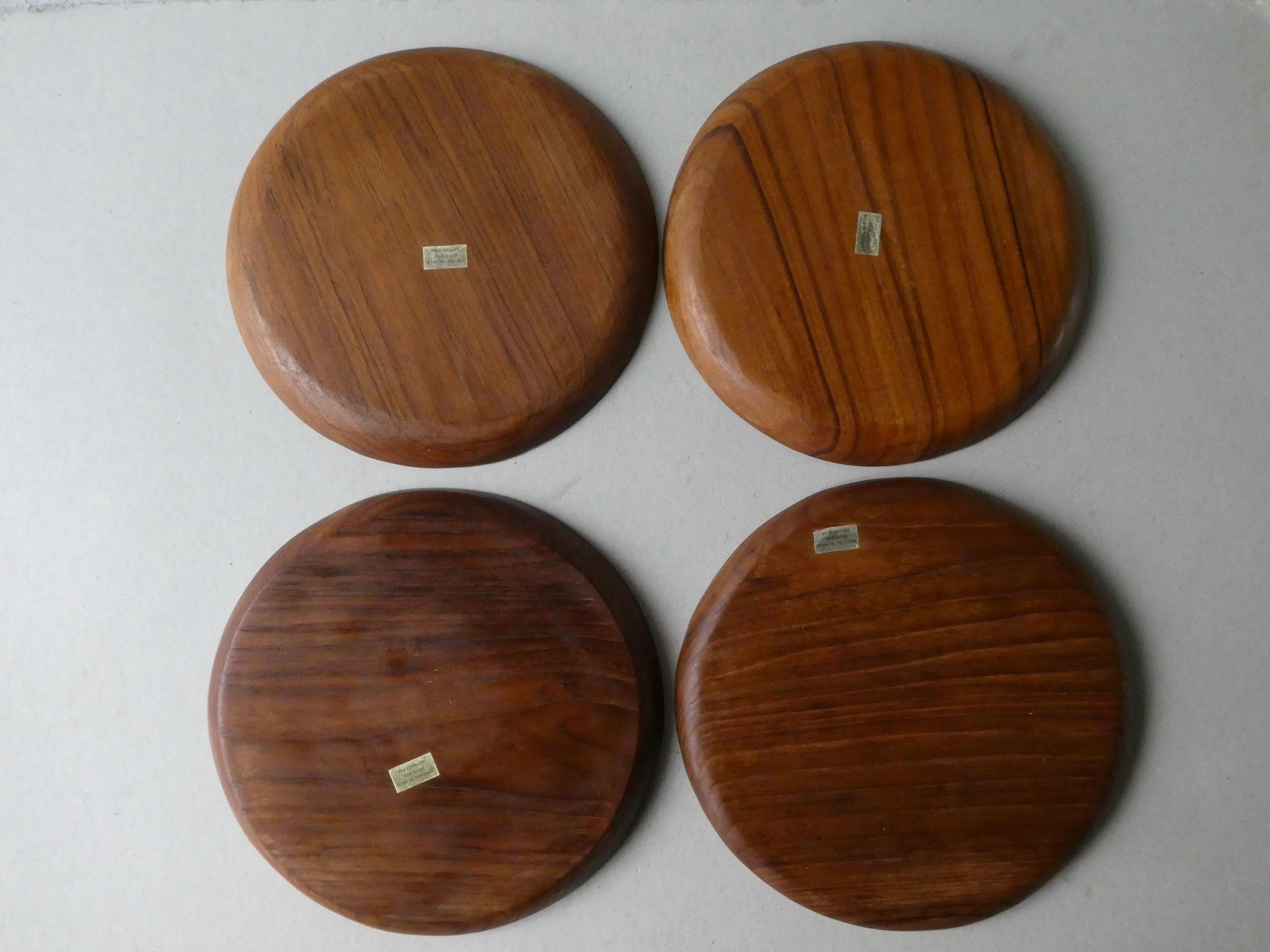 Lot of 4 plates or teak serving dishes, 70-80s