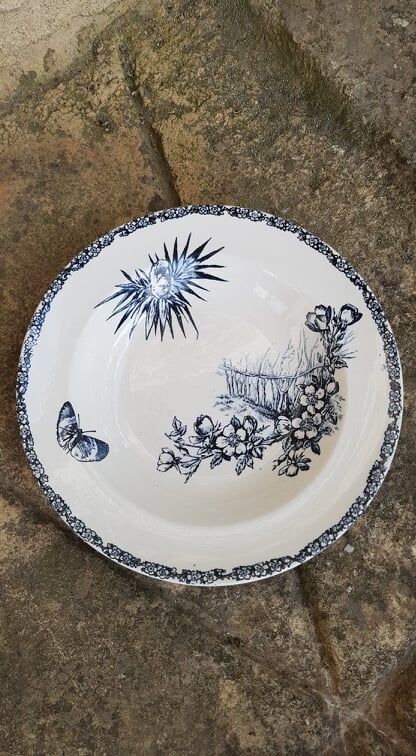 Lot de 2 assiettes E.Bourgeois