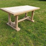 Farmhouse table