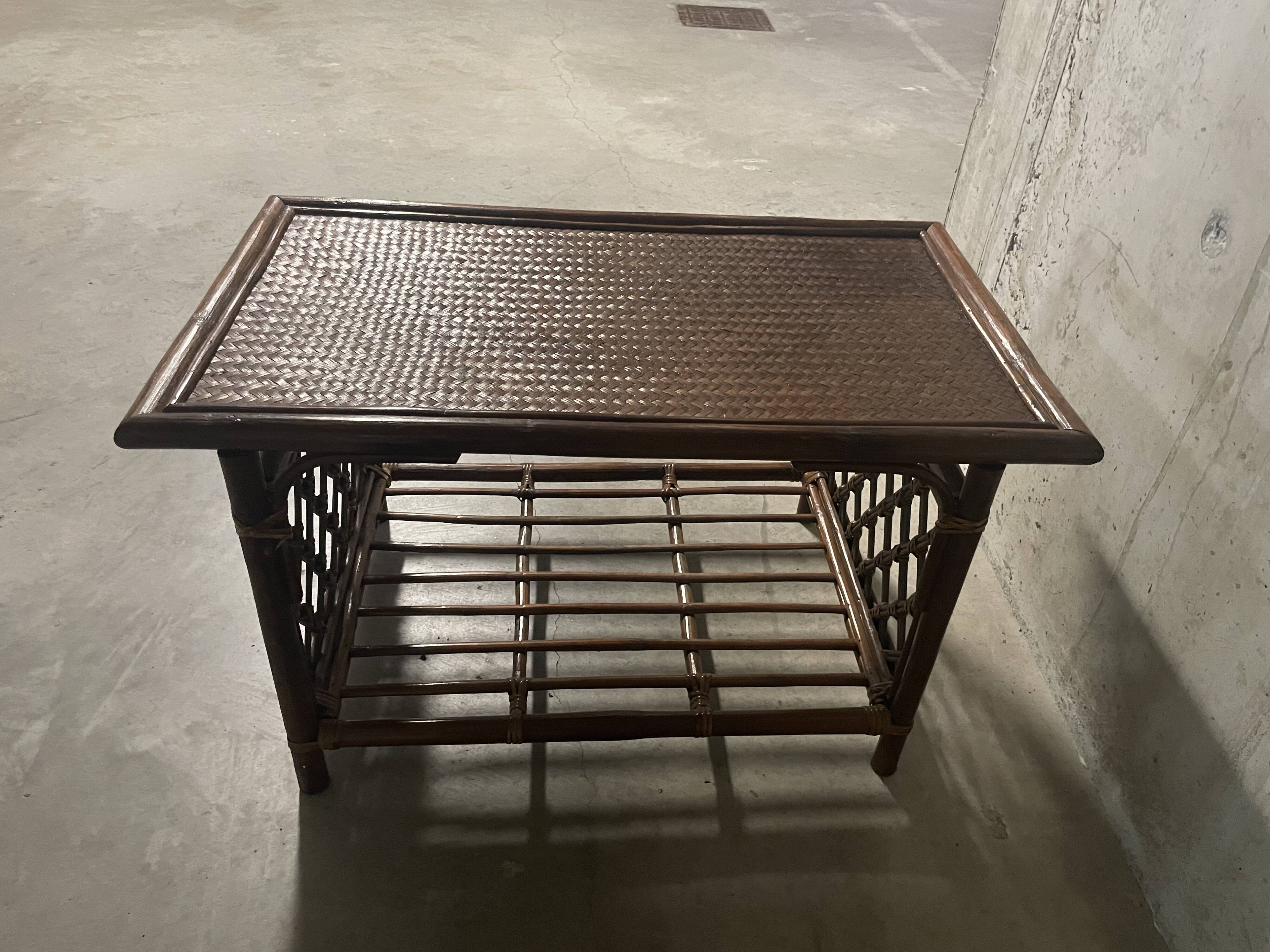 Table basse en rotin, années 70