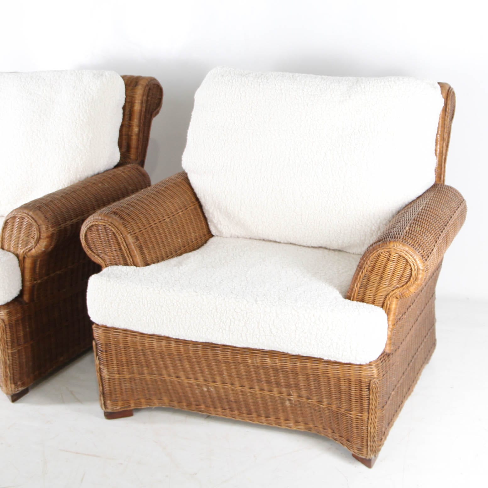 Wicker lounge