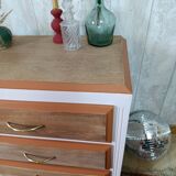 Small oak chest of drawers