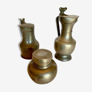 Pitchers and pot in 18th century