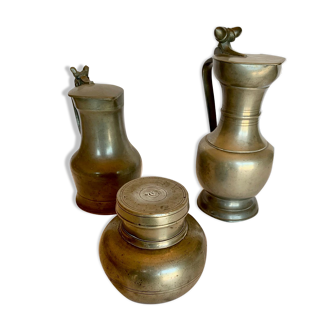 Pitchers and pot in 18th century