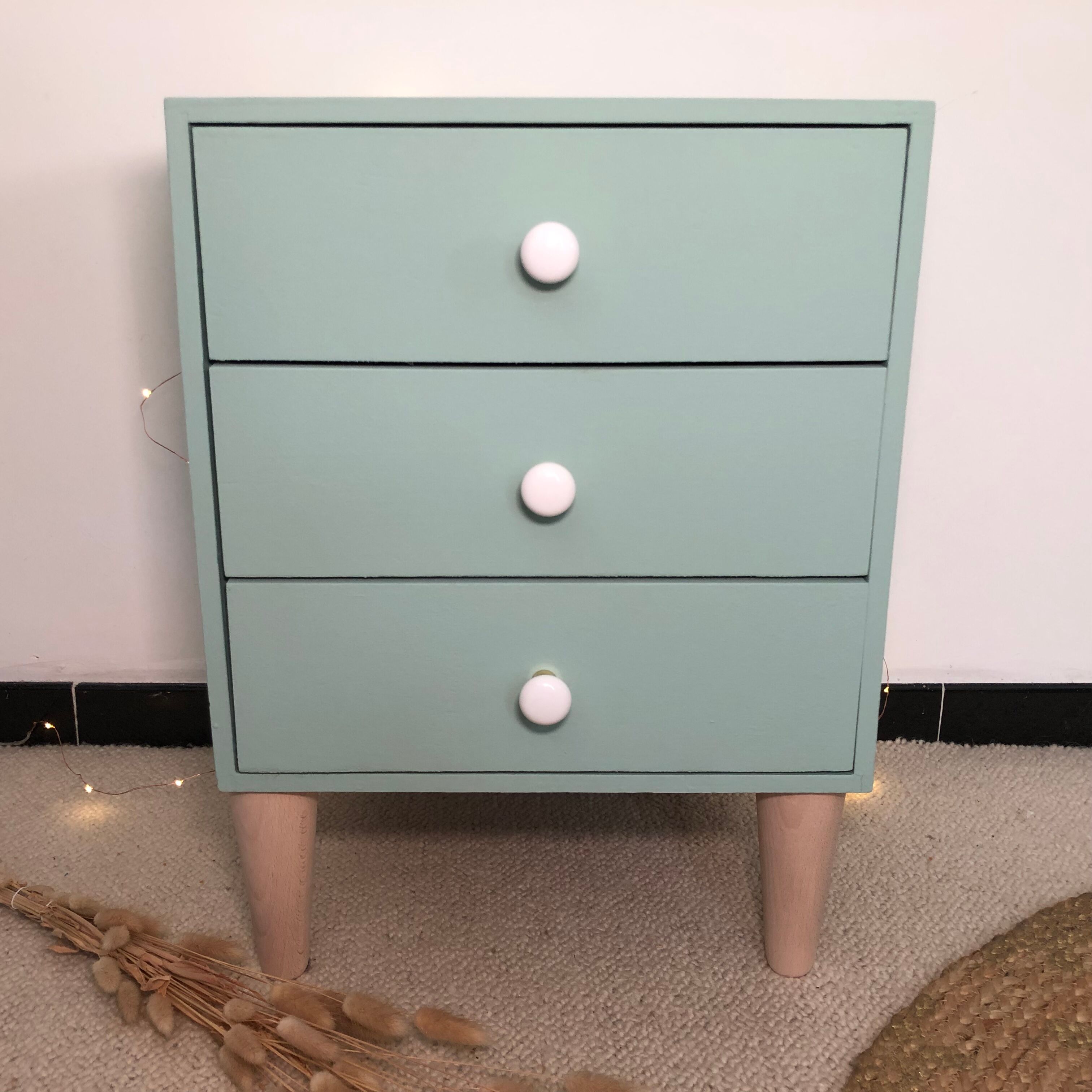 Vintage chest of drawers