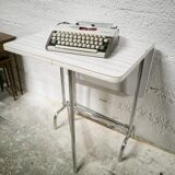 Folding table in Formica