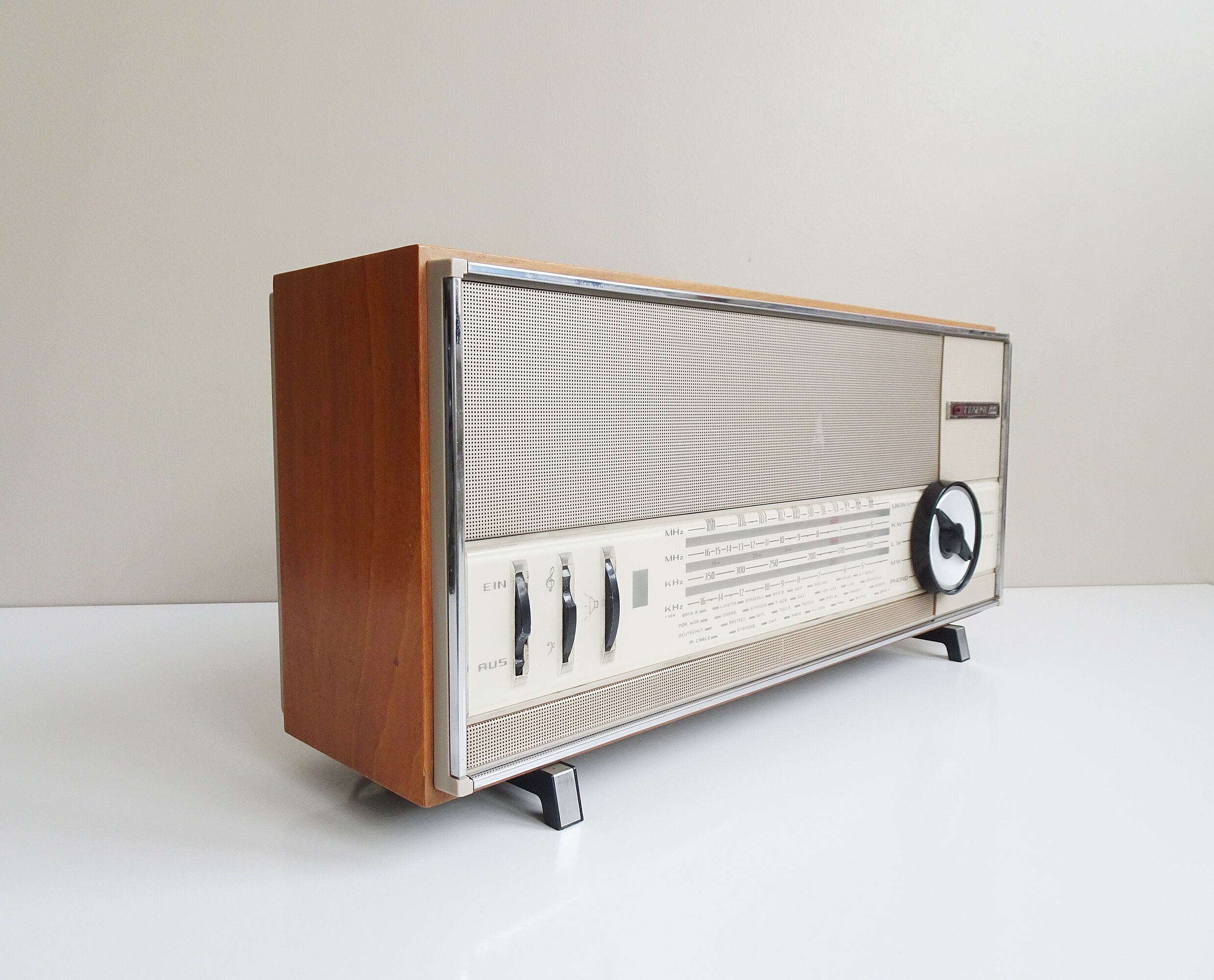 Mid century radio, tube radio europa 3030 with wood paneling