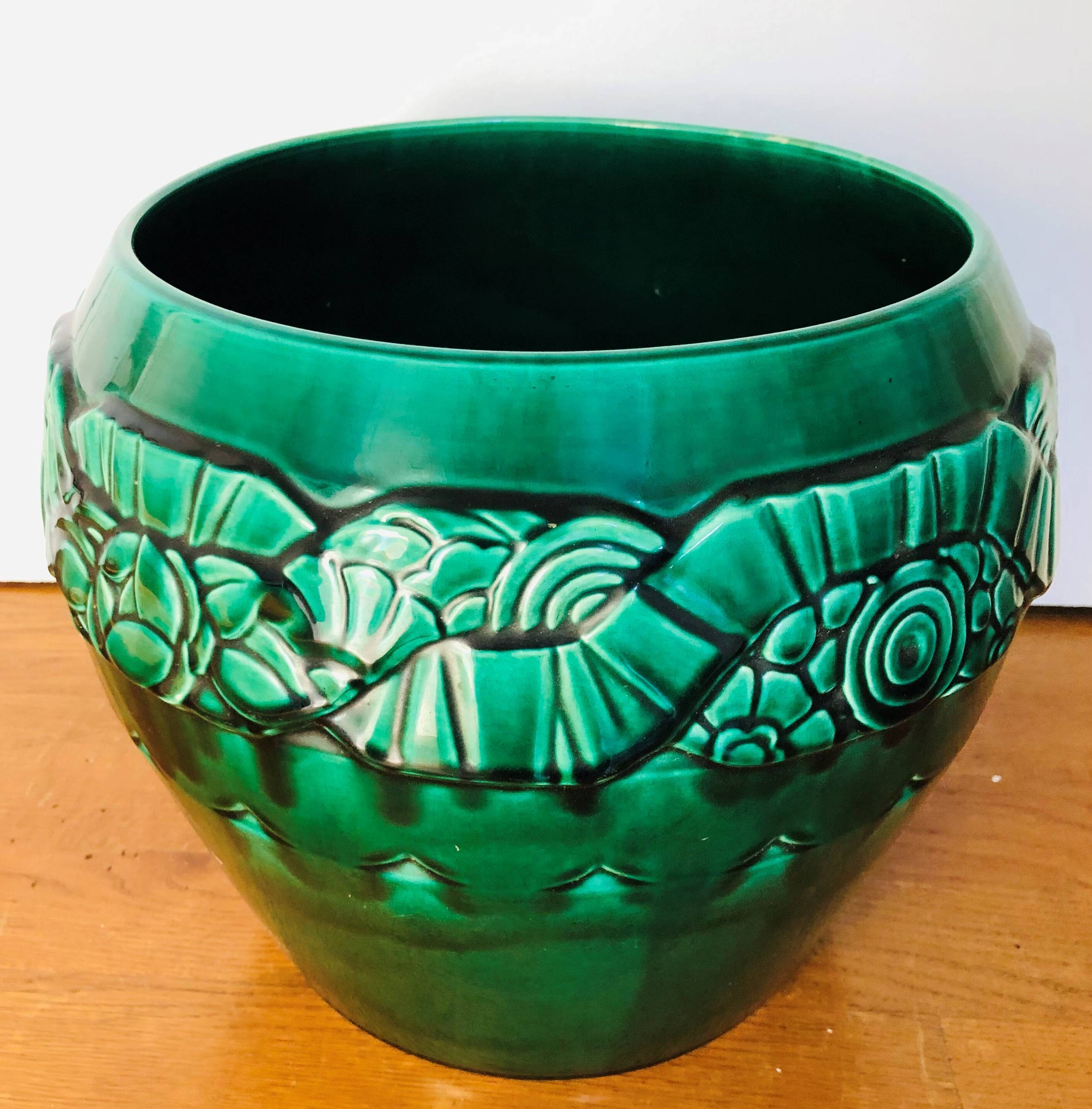 Large Art Deco ceramic pot cover