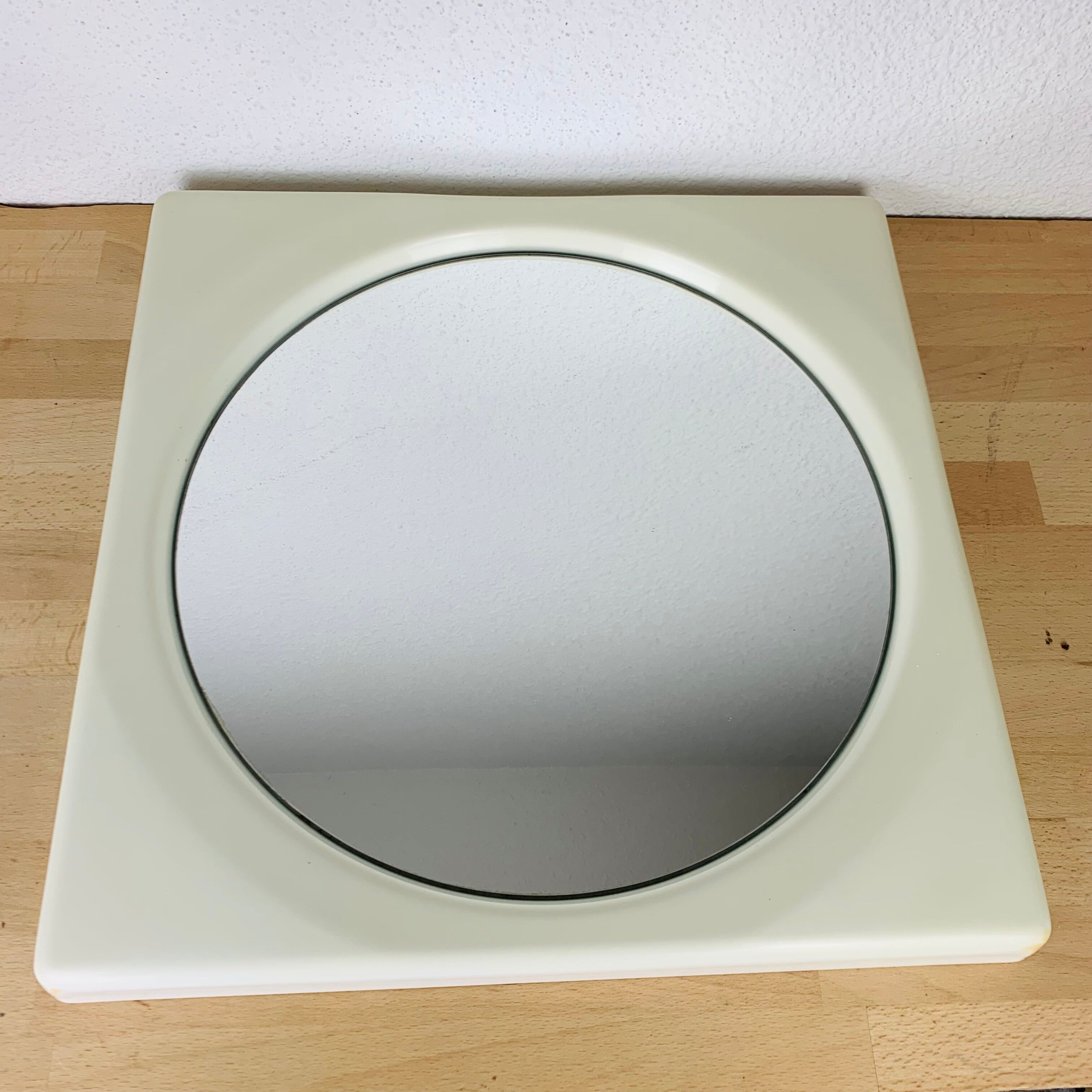 Mirror space age square plastic white 44 x 44 cm