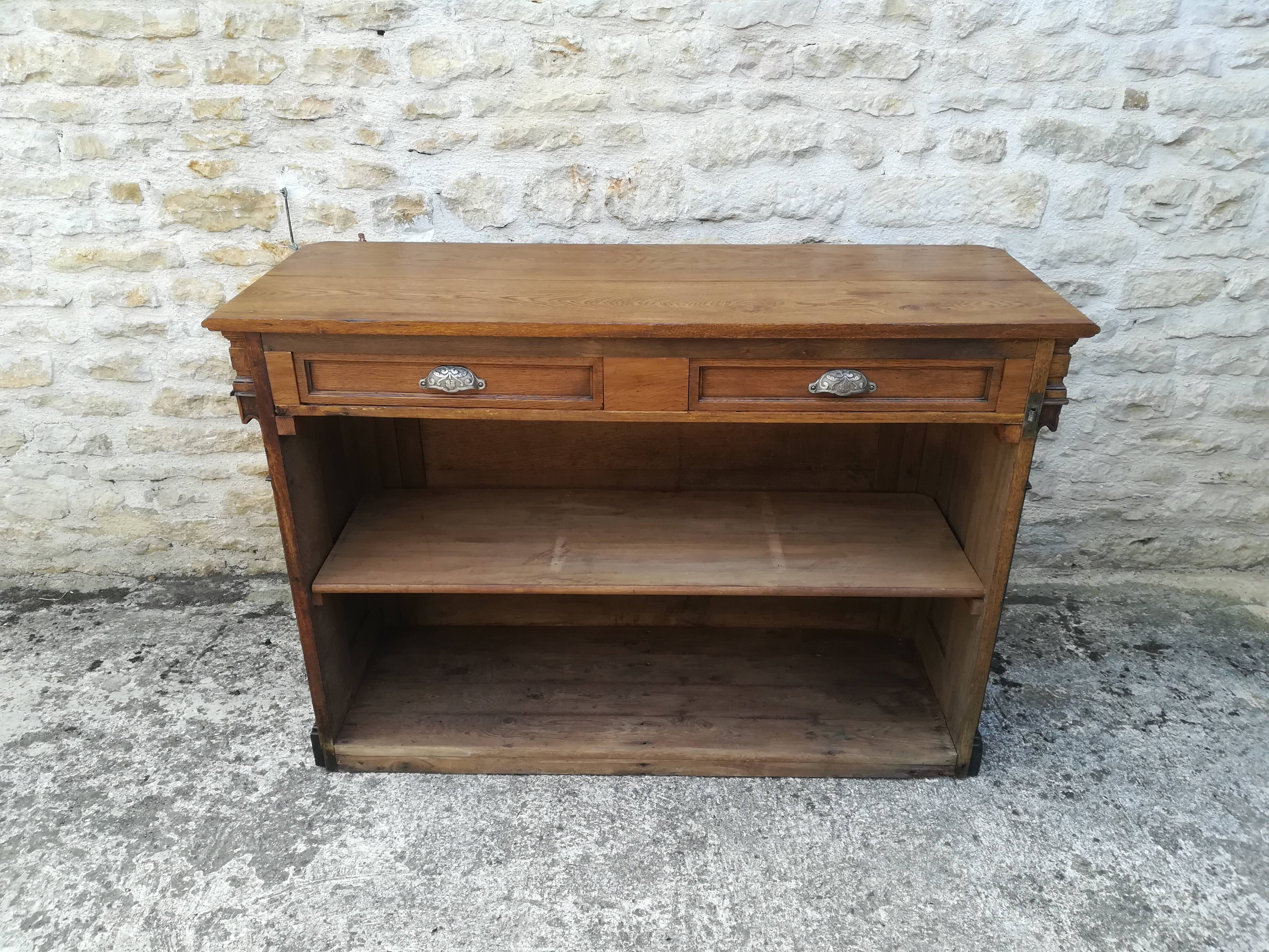 Oak counter