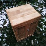 Old fir closet