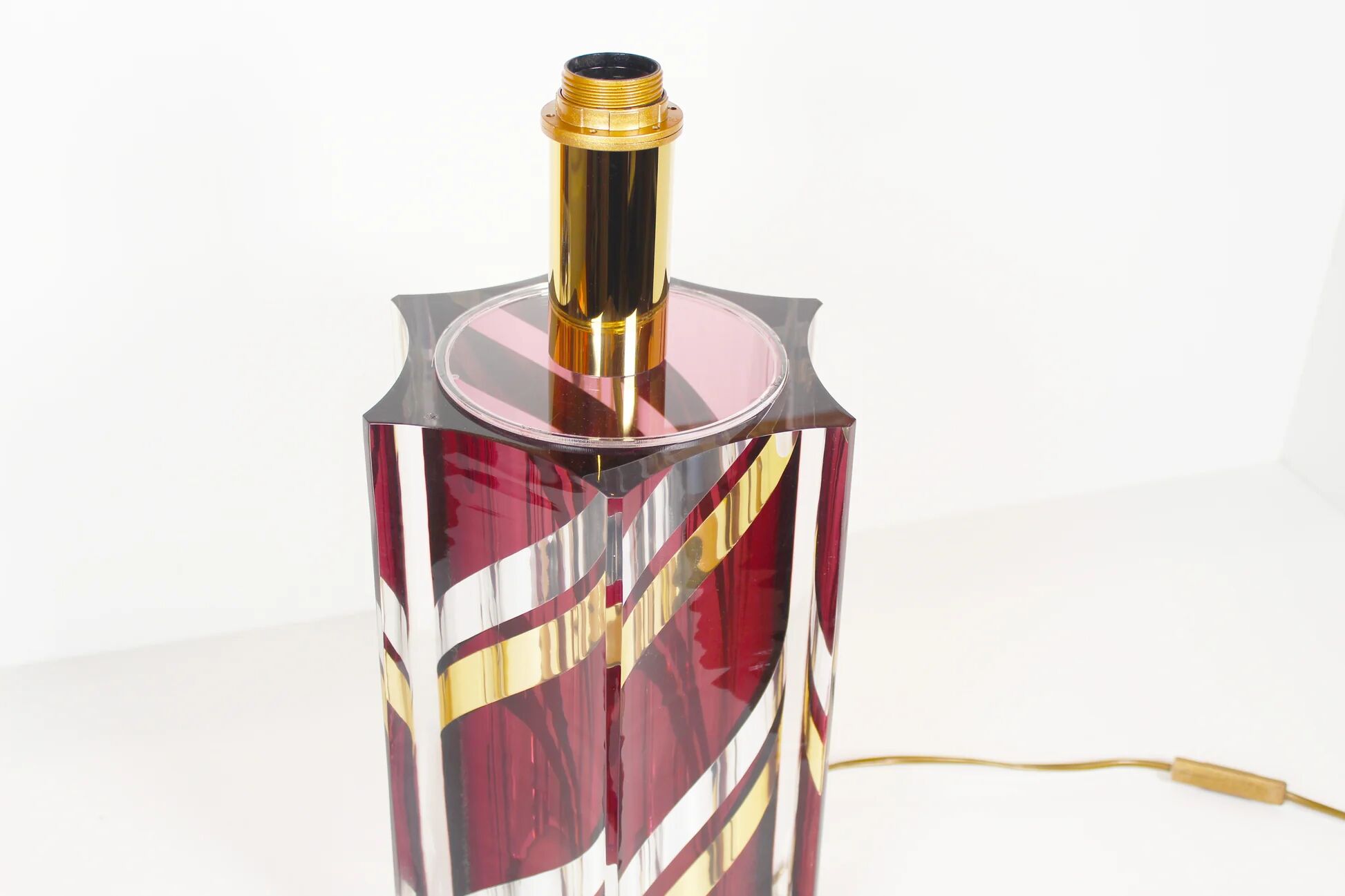 Large Italian lucite table lamp by Romeo Rega