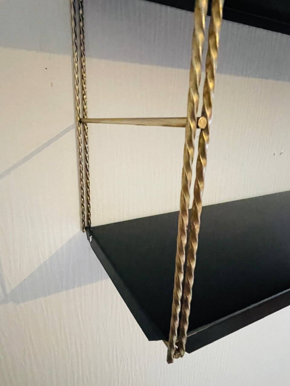 Adjustable vintage wall shelf in black metal and brass