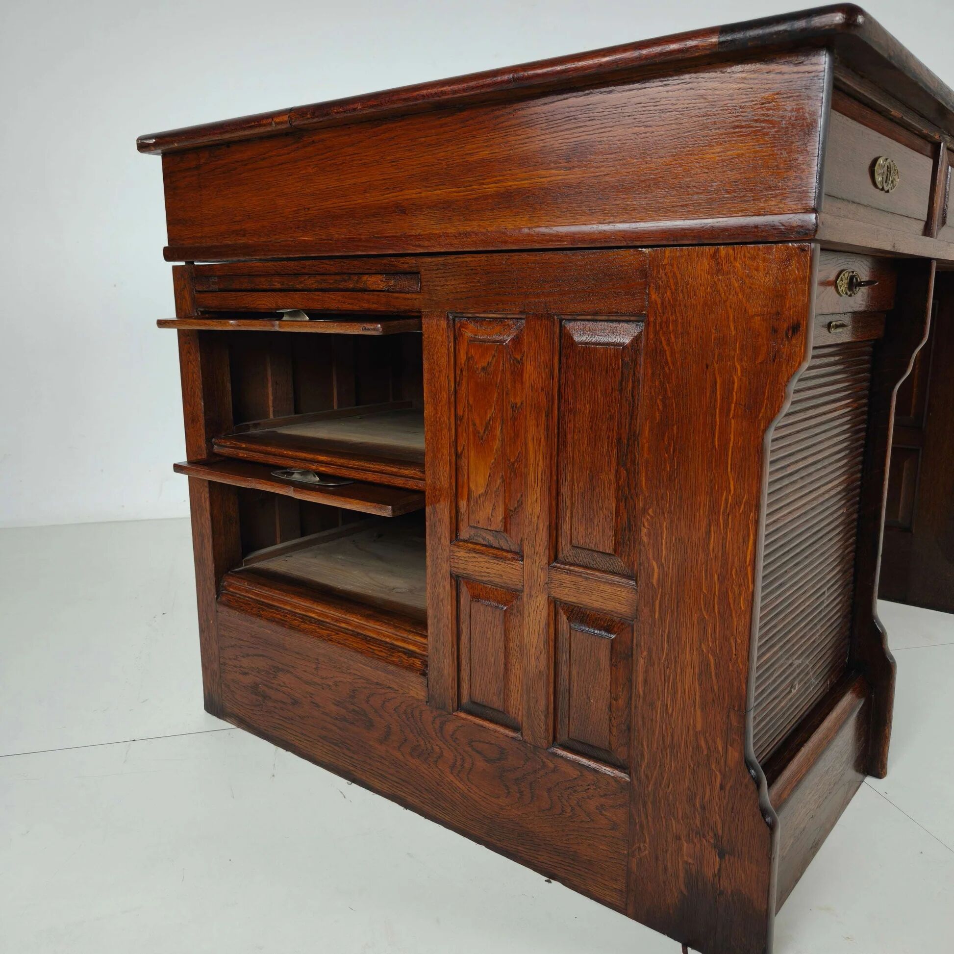 Antique oak writing desk by Stolzenberg – tambour roll top desk – c1880