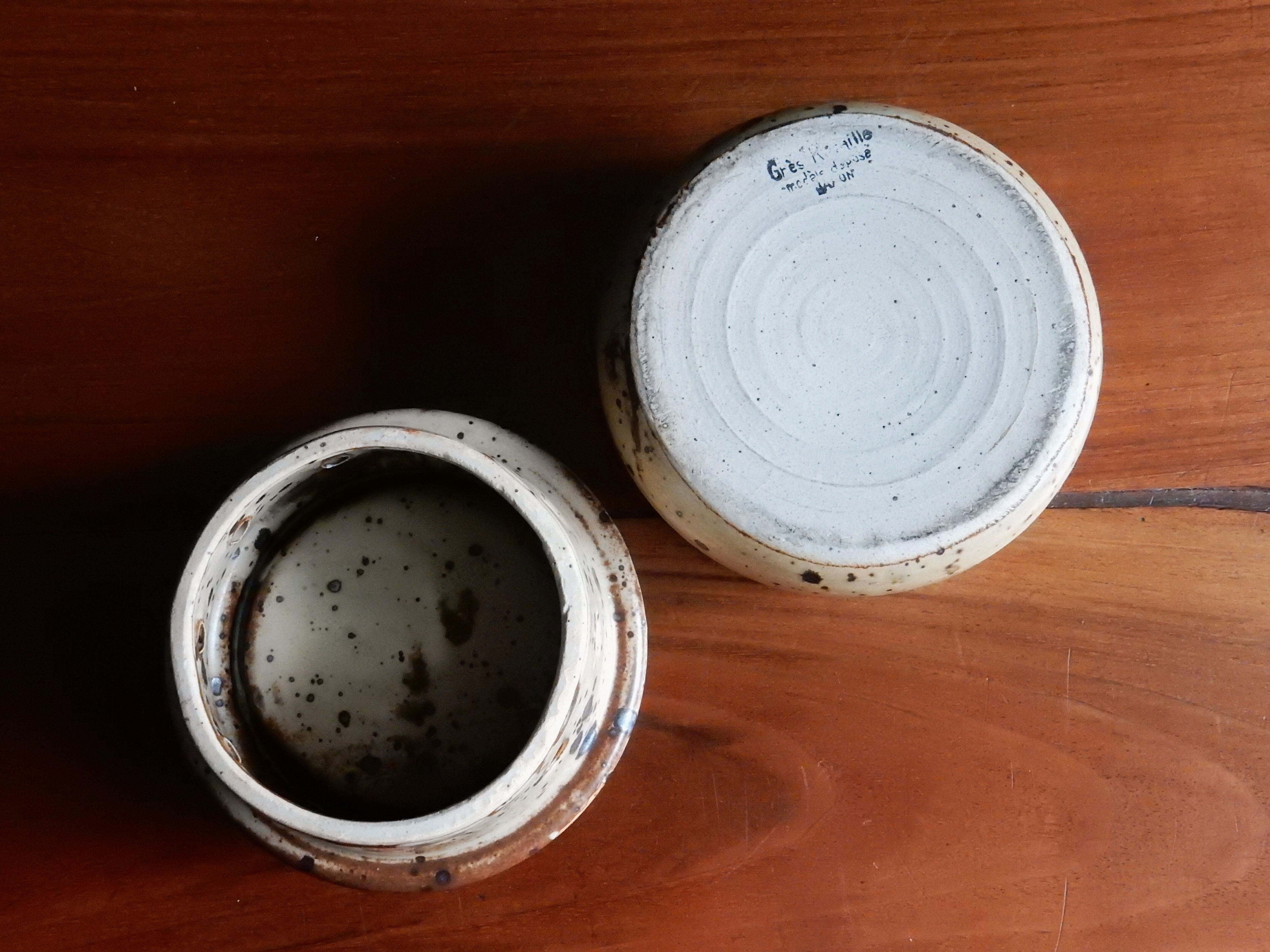 Waterdish in artisanal pyrite stoneware