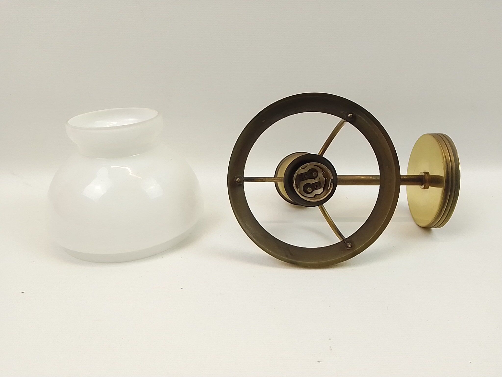 Brass wall and white glass 21 cm