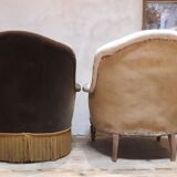 Pair of large toads to retap