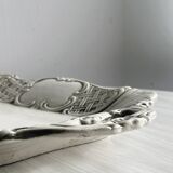 Plateau décoratif en céramique blanche sculptée