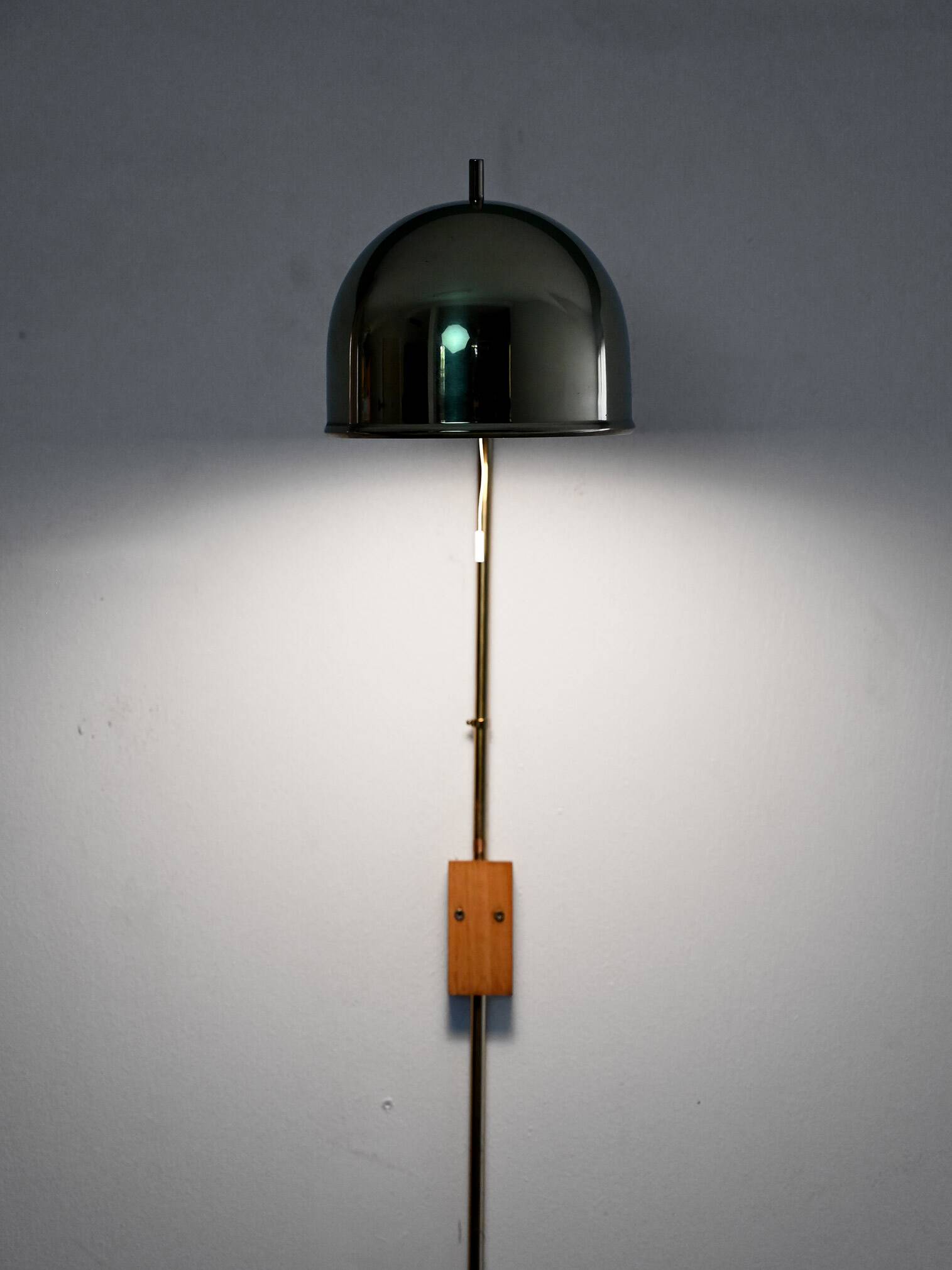 V-75 Wall Lamp by Eje Ahlgren