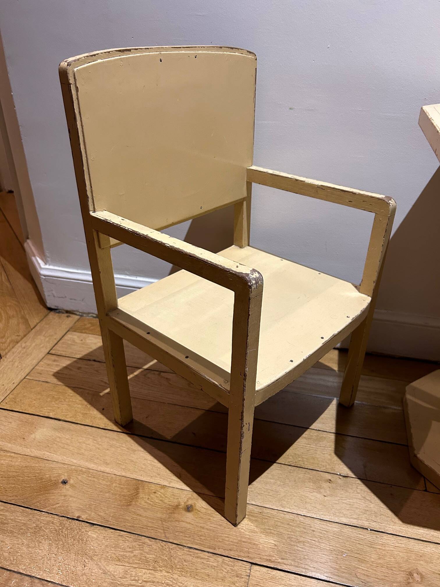 art deco children's living room