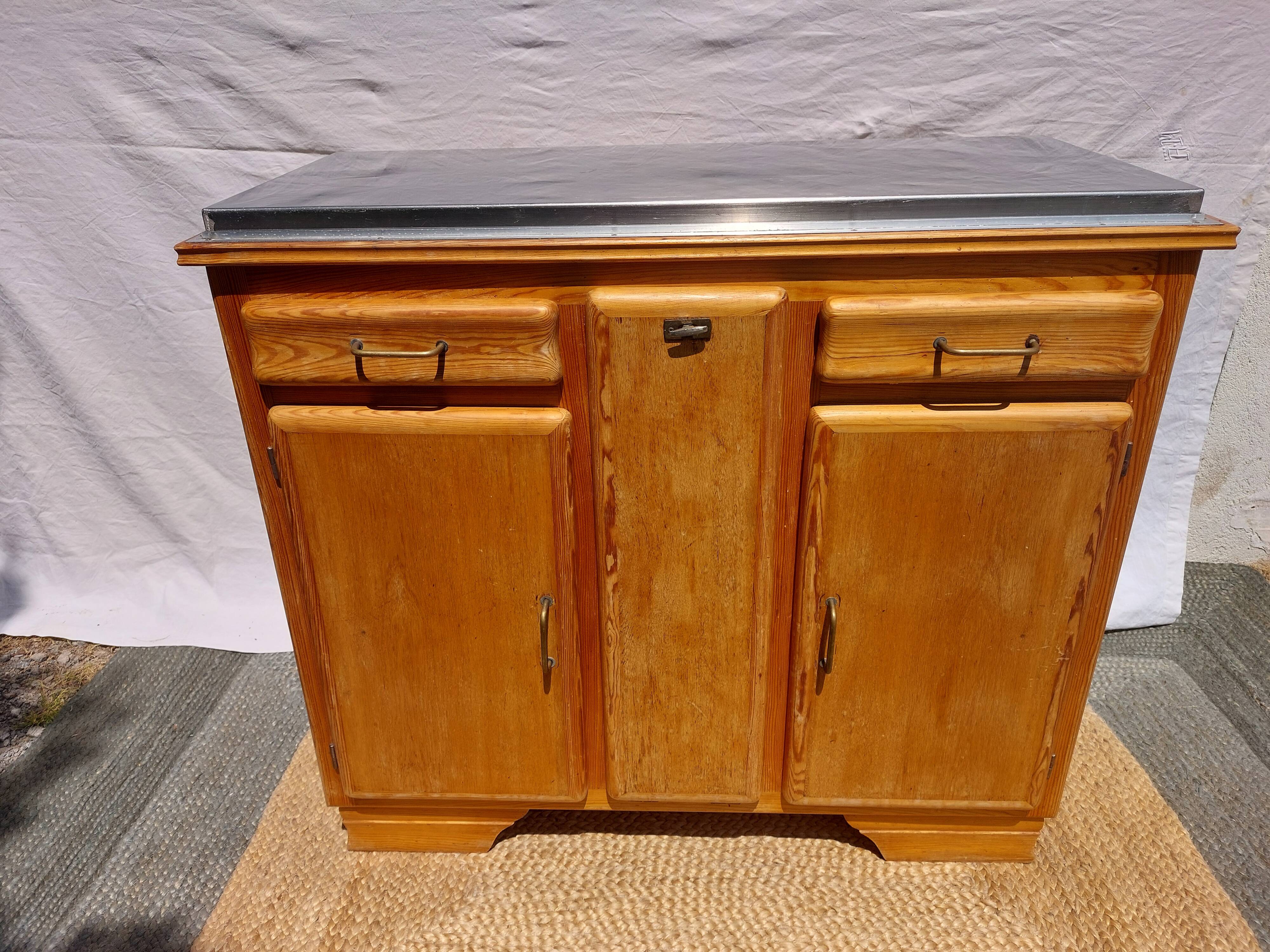 Mado buffet, stainless steel tray