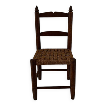 Child's chair made of wood and rope