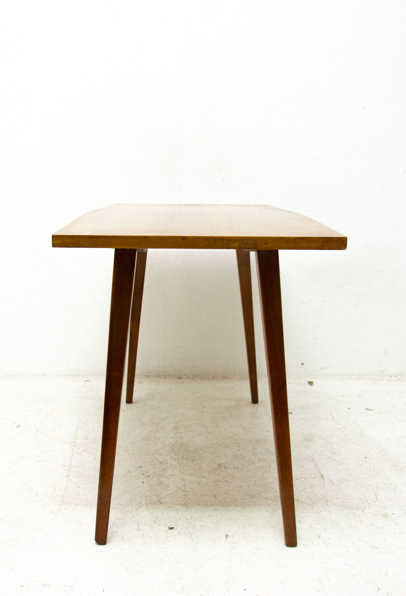 Table basse de František Jirák pour Tatra nábytok, 1960