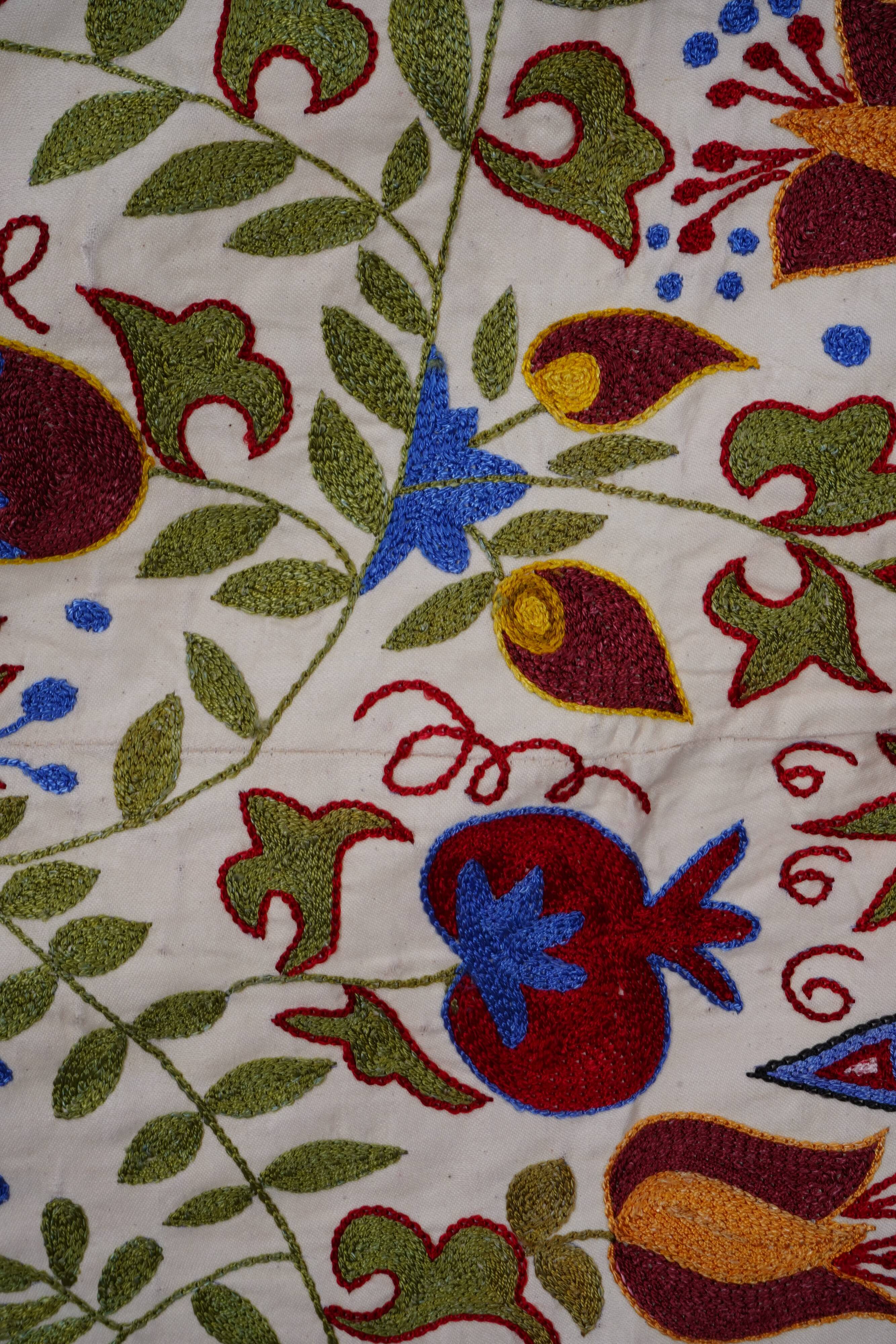 Hand-knotted rug, vintage Turkish rug 109x184 cm