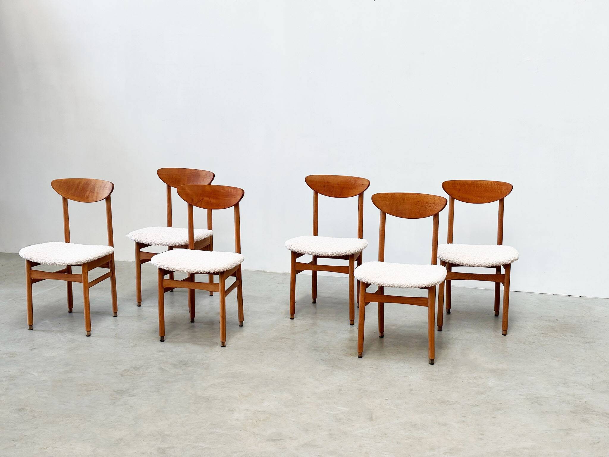 Ensemble de six chaises de salle à manger italiennes