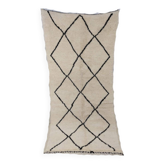 Handmade moroccan berber rug 207 x 97 cm
