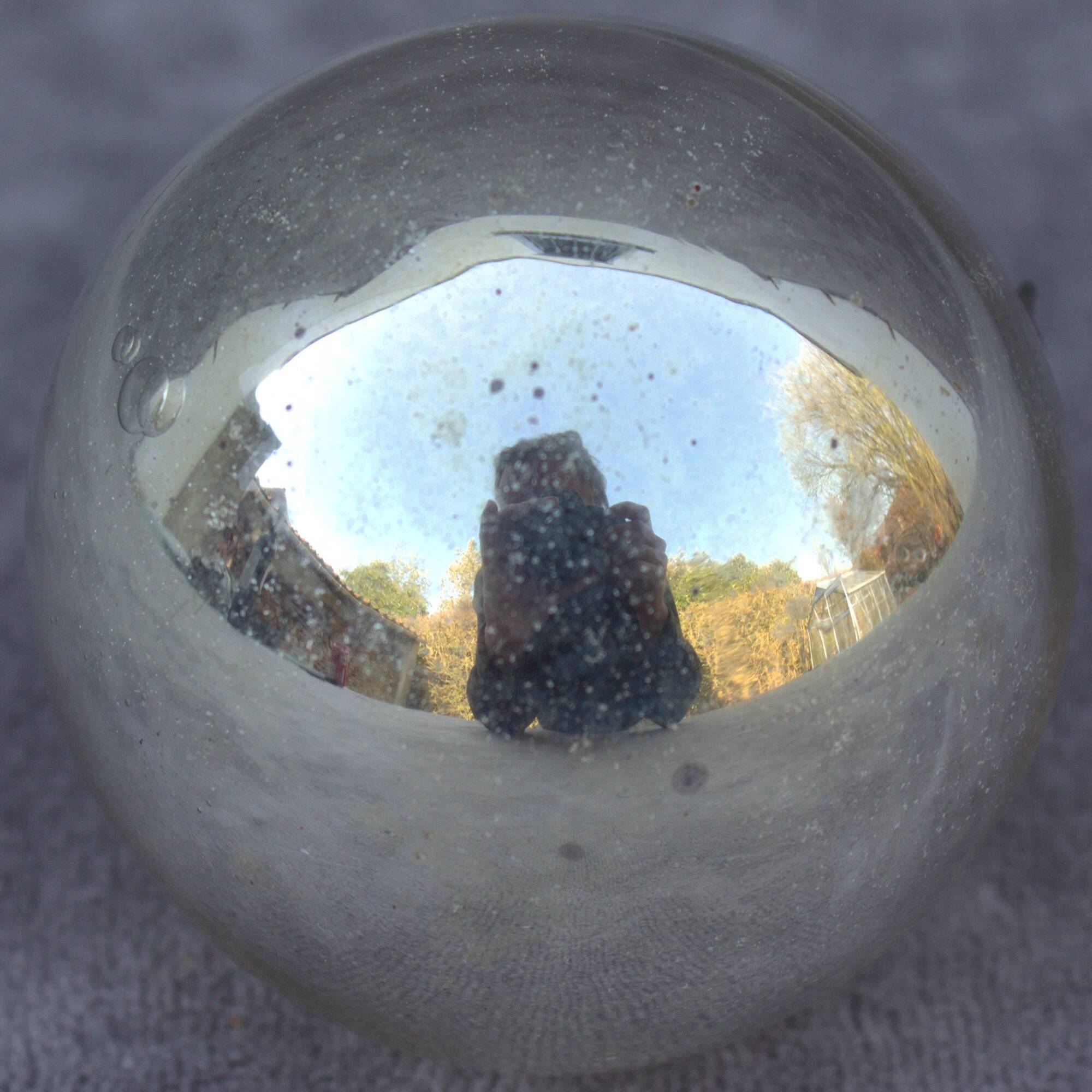 Boule de sorcière antique 7 cm 1800s couleur argent